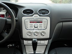 2013款 两厢经典 1.8L AT基本型