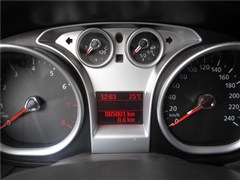 2013款 两厢经典 1.8L AT时尚型