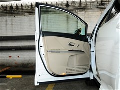 2013款 2.7L 四驱豪华版