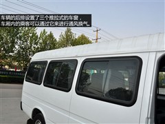 2013款 2.8T柴油后单胎型加长轴中顶国IV