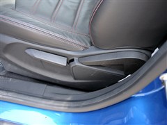 2013款 1.5L 手动尊贵型