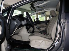 2013款 三厢 1.5L 手动时尚型