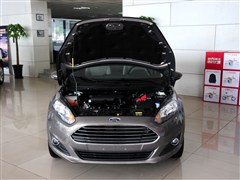 2013款 三厢 1.5L 手动时尚型