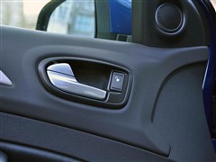 2010款 2.3L 豪华运动导航版