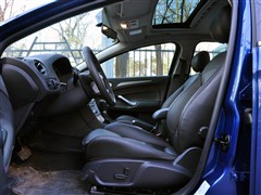2010款 2.3L 豪华运动导航版