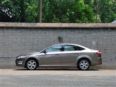 2011款 2.0L GTDi240豪华运动导航版