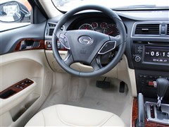 2013款 1.8T 自动尊贵版