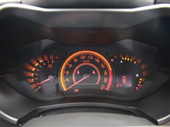 2013款 1.6L 自动尊贵ESP版