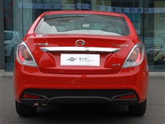 2013款 1.6L 自动尊贵ESP版