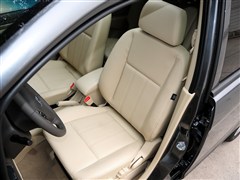 2013款 1.6L 手动7座开拓版