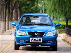 2011款 1.0L 手动精英型