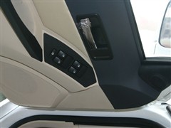 2005款 1.6L 标准型