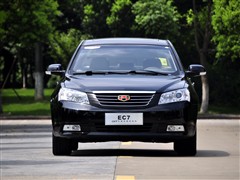 2010款 三厢 1.8L CVT尊贵型