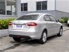 2012款 1.5L 手动豪华运动型