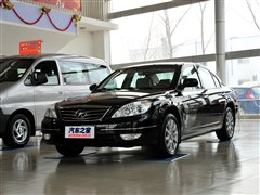 2011款 2.0L 自动豪华型