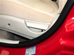 2012款 1.3L 手动豪华型