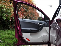 2010款 1.3L 手动豪华型