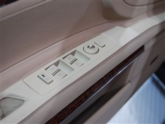 2007款 4.6 旗舰型