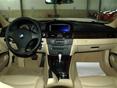 2007款 320i 豪华型