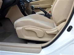 2013款 1.6L MT豪华型