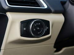 2015款 1.5L 自动时尚型