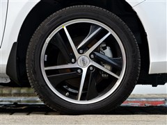 2014款 1.5T 酷黑骑士旗舰型