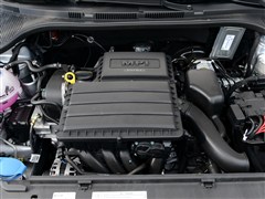 2015款 1.6L 自动豪华型