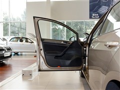 2015款 1.6L 手动时尚型