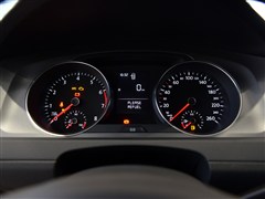 2015款 1.6L 手动时尚型