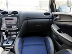 2014款 两厢经典 1.8L 自动酷白典藏版