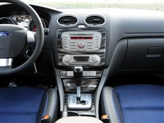 2014款 两厢经典 1.8L 自动酷白典藏版