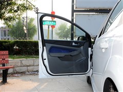 2014款 两厢经典 1.8L 自动酷白典藏版