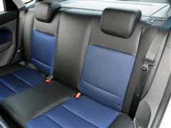 2014款 两厢经典 1.8L 自动酷白典藏版