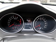 2015款 2.0L 手动两驱版GL