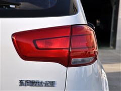 2015款 2.0L 手动两驱版GLS