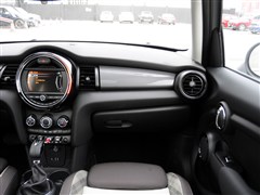 2015款 1.5T COOPER Fun 五门版