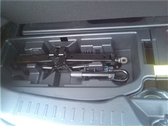 2014款 1.8L 手动超值天窗版