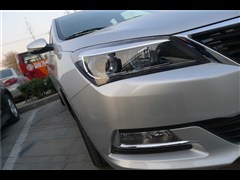 2015款 1.6L 手动乐趣型