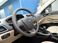 2015款 1.5L 手动舒适型