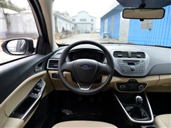 2015款 1.5L 手动舒适型