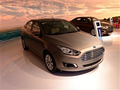 2015款 1.5L 手动时尚型