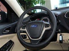 2015款 1.5L 手动时尚型