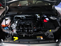 2015款 1.5L 手动时尚型