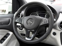 2015款 B 200 动感型