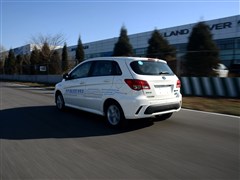 2015款 EV200 轻享版