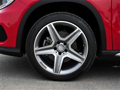 2015款 GLA 260 4MATIC 运动型