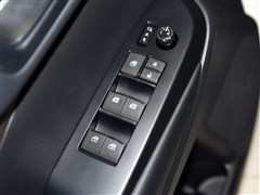 2015款 2.0T 四驱豪华版 7座