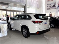 2015款 2.0T 四驱豪华版 7座