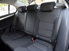 2015款 1.6L 自动时尚型