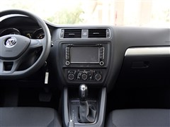 2015款 1.6L 自动时尚型